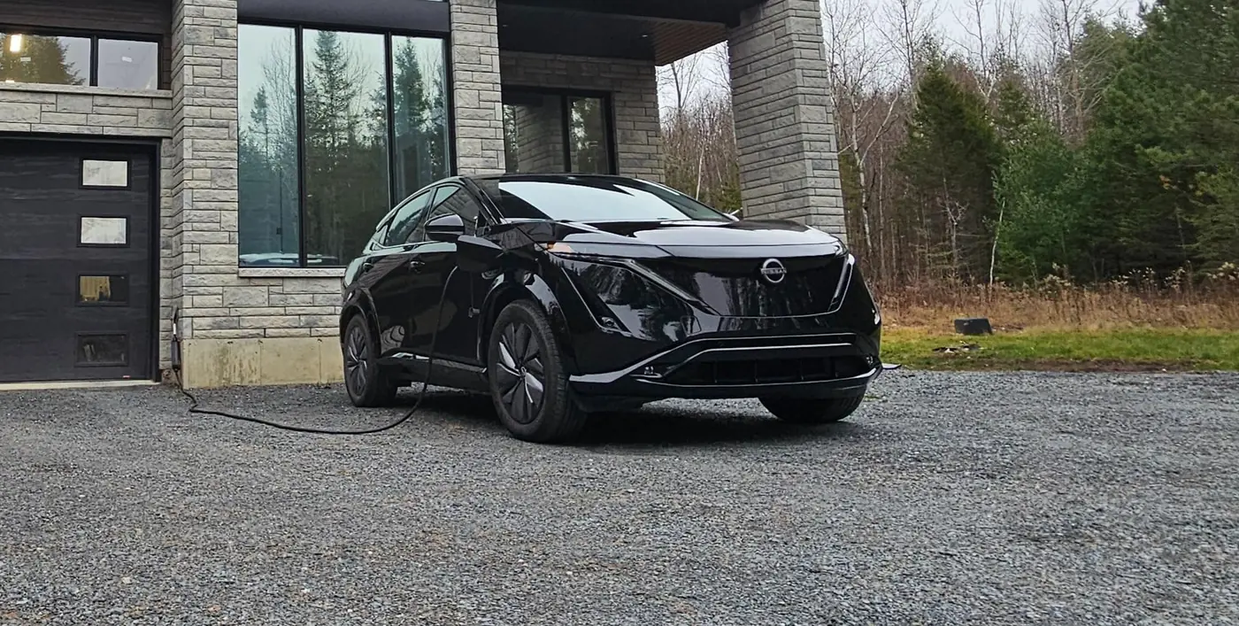 Amazon customer black SUV showing a deep reflective finish